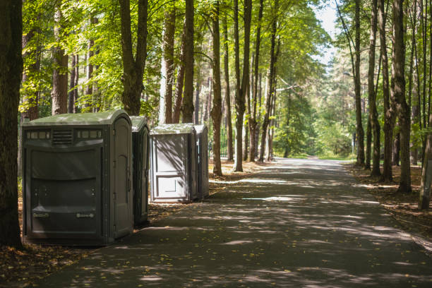 Portable bathroom rental in Clifton, TN